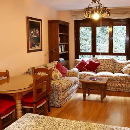 Paseo Del Muelle 2, 3º D Reg Vut 706as8 * Luarca